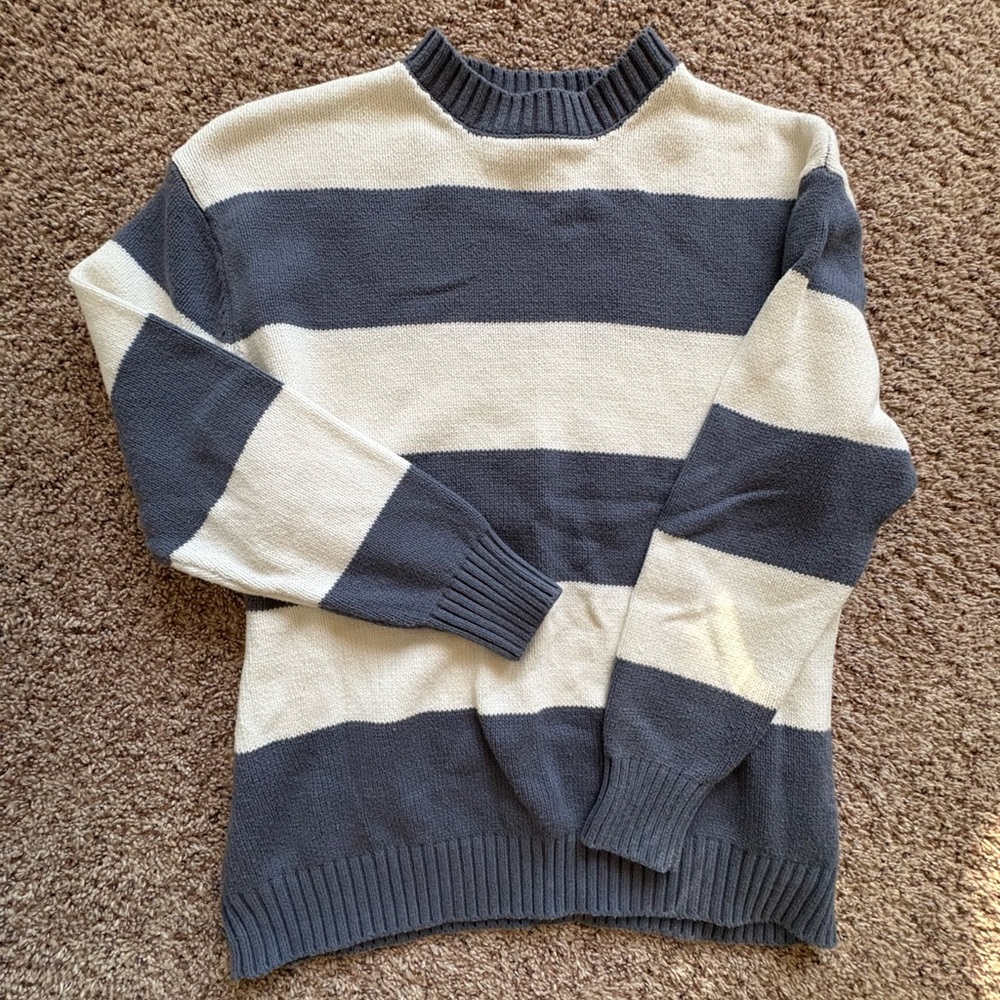 moon & madison Striped Crewneck Sweater in Navy and Cream